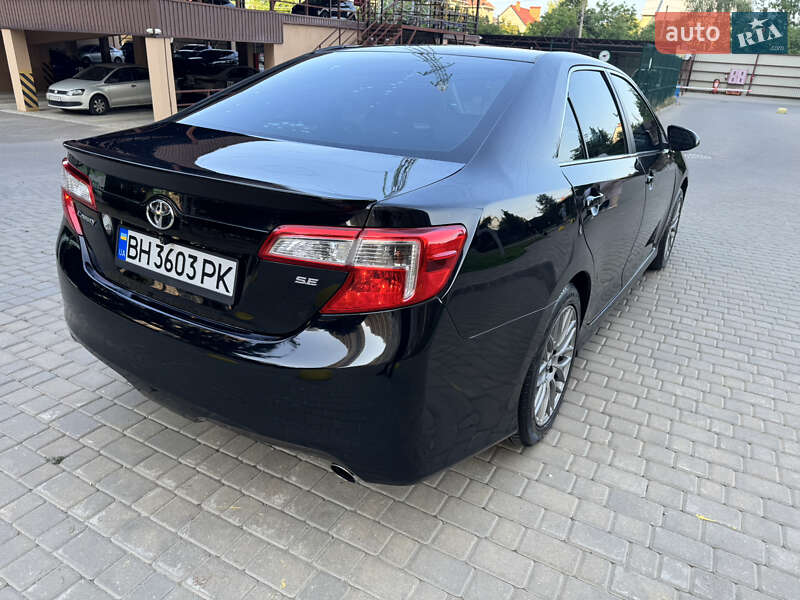 Седан Toyota Camry 2013 в Одесі