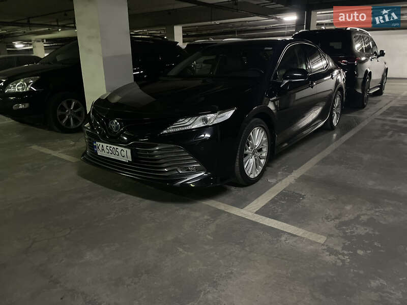 Toyota Camry 2020