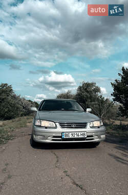 Седан Toyota Camry 2001 в Миколаєві