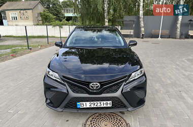 Седан Toyota Camry 2018 в 