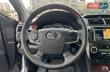 Седан Toyota Camry 2014 в 