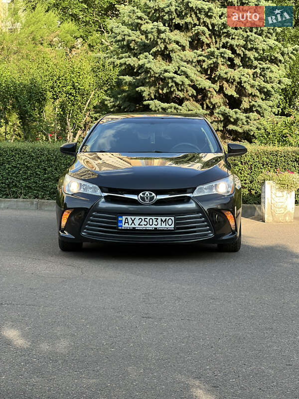 Седан Toyota Camry 2015 в Одесі