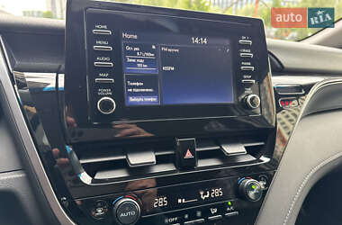 Седан Toyota Camry 2022 в 