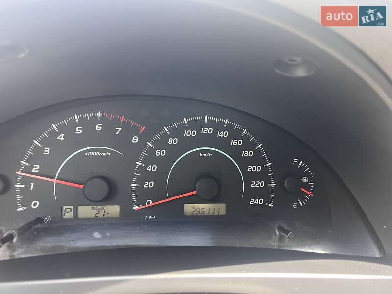 Седан Toyota Camry 2007 в Києві