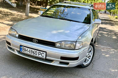 Универсал Toyota Camry 1992 в Одессе