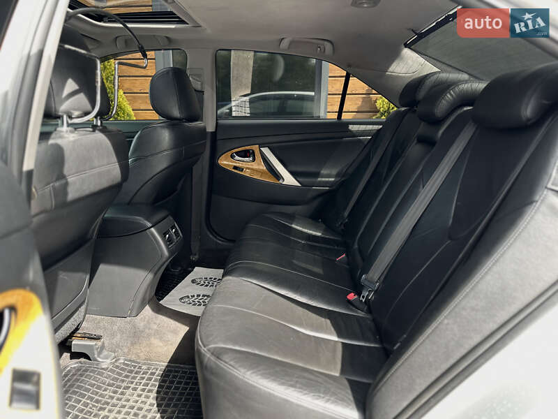 Седан Toyota Camry 2006 в Шептицькому