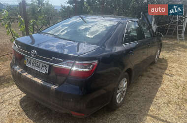 Седан Toyota Camry 2015 в 