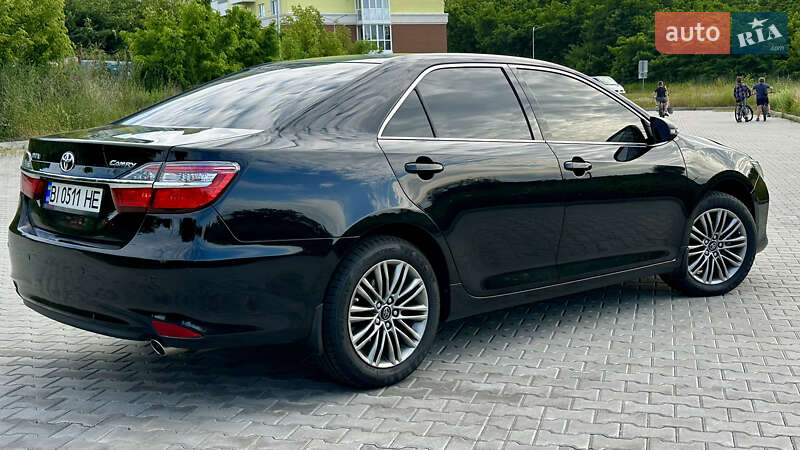 Седан Toyota Camry 2014 в Полтаве