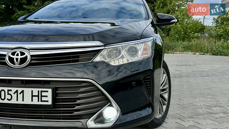Седан Toyota Camry 2014 в Полтаве