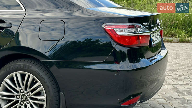 Седан Toyota Camry 2014 в Полтаве