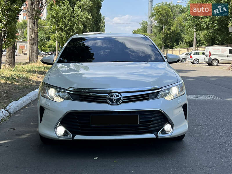 Седан Toyota Camry 2016 в Одесі