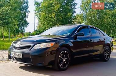 Седан Toyota Camry 2010 в Львові