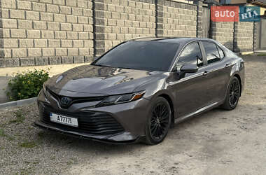 Седан Toyota Camry 2018 в Виннице