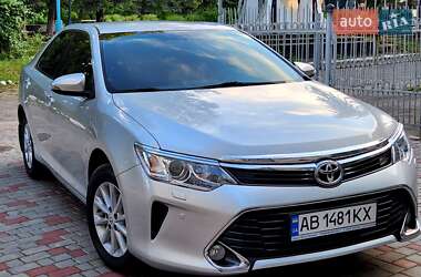 Седан Toyota Camry 2017 в Виннице