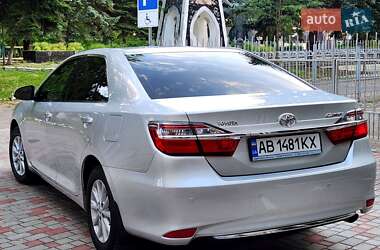 Седан Toyota Camry 2017 в 