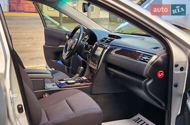 Седан Toyota Camry 2017 в 