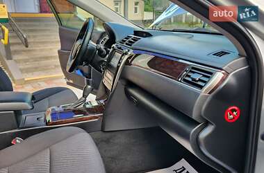 Седан Toyota Camry 2017 в 