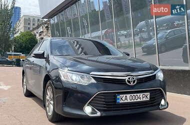 Седан Toyota Camry 2015 в Києві
