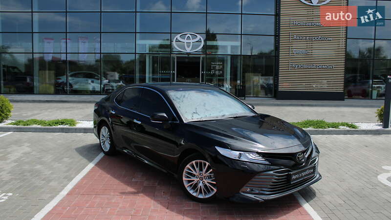 Toyota Camry 2018