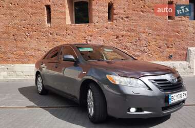 Седан Toyota Camry 2007 в Львове