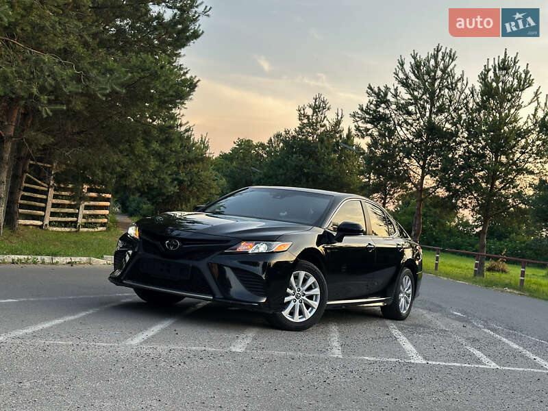 Седан Toyota Camry 2018 в Ужгороді фото 7 Седан Toyota Camry 2018 в Ужгороді