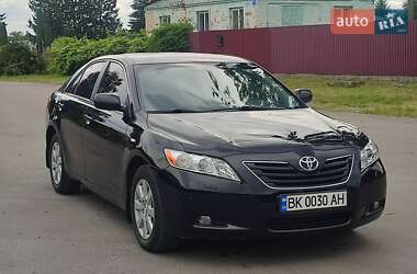 Седан Toyota Camry 2008 в Млинове
