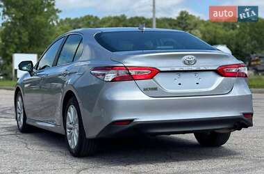 Седан Toyota Camry 2019 в 