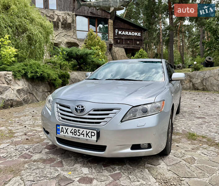 Седан Toyota Camry 2006 в Харькове
