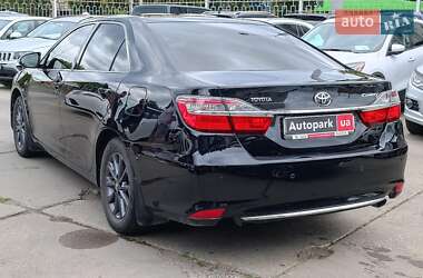 Седан Toyota Camry 2017 в 