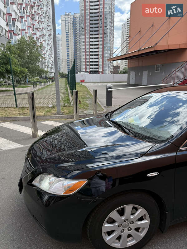 Седан Toyota Camry 2008 в Києві