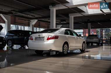 Седан Toyota Camry 2008 в Хмельницком