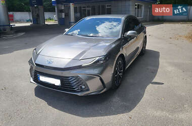 Седан Toyota Camry 2024 в 