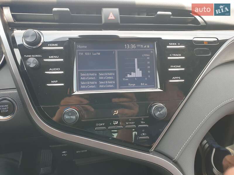 Седан Toyota Camry 2019 в Киеве