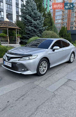 Седан Toyota Camry 2020 в Дніпрі