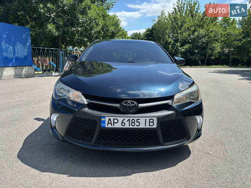 Toyota Camry 2015