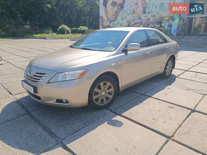 Седан Toyota Camry 2007 в Броварах