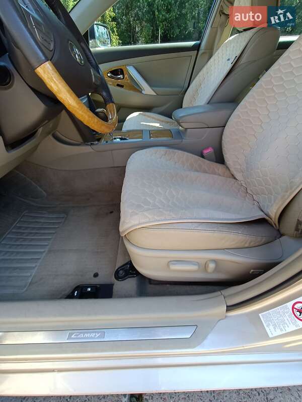 Седан Toyota Camry 2007 в Броварах