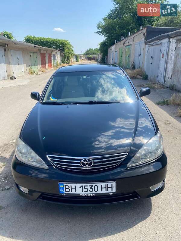 Toyota Camry 2004