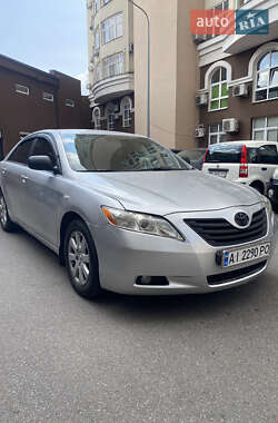 Седан Toyota Camry 2006 в Києві