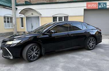 Седан Toyota Camry 2021 в 