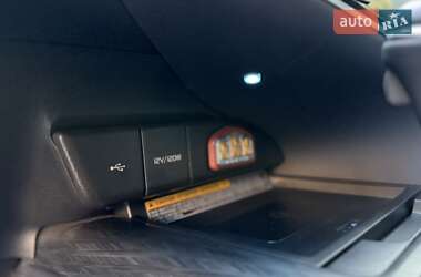 Седан Toyota Camry 2021 в 