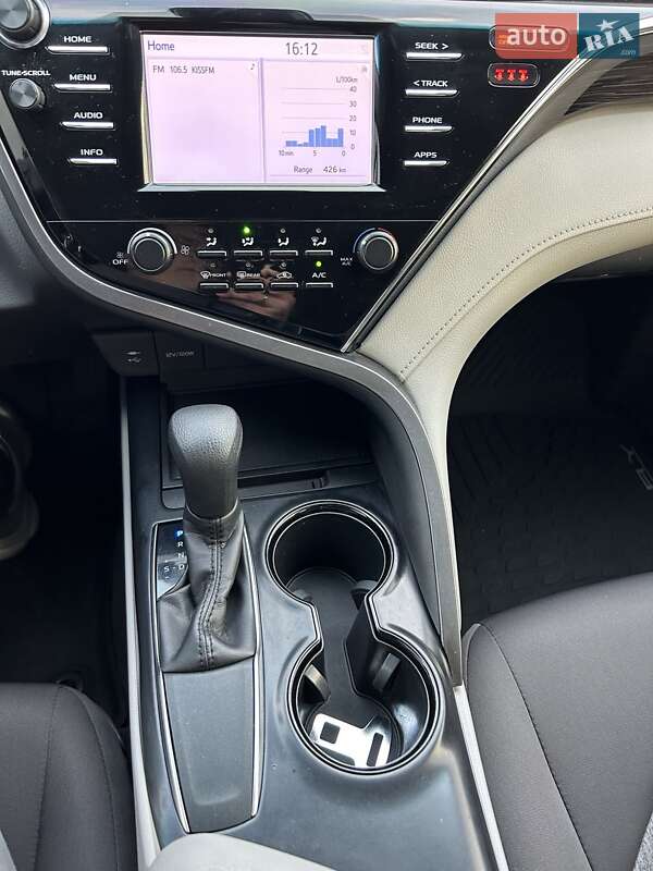 Седан Toyota Camry 2017 в Киеве фото 61 Седан Toyota Camry 2017 в Киеве