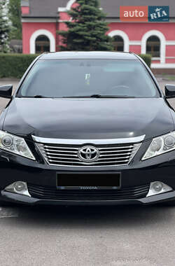 Седан Toyota Camry 2011 в Кам'янському