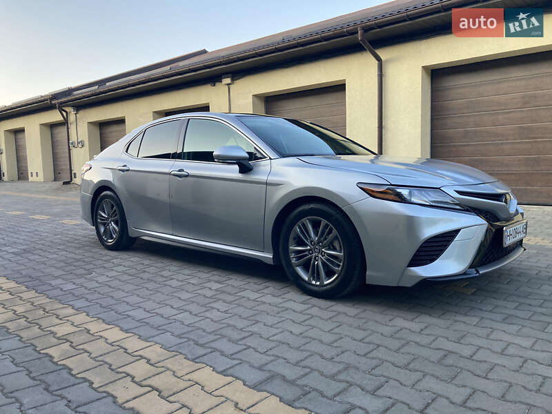 Седан Toyota Camry 2020 в Ізмаїлі