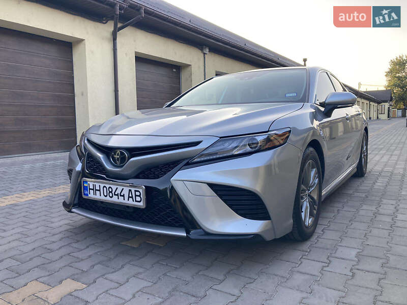 Седан Toyota Camry 2020 в Ізмаїлі