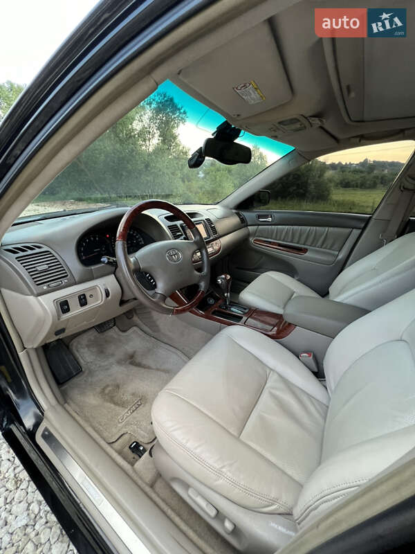 Седан Toyota Camry 2003 в Тернополі