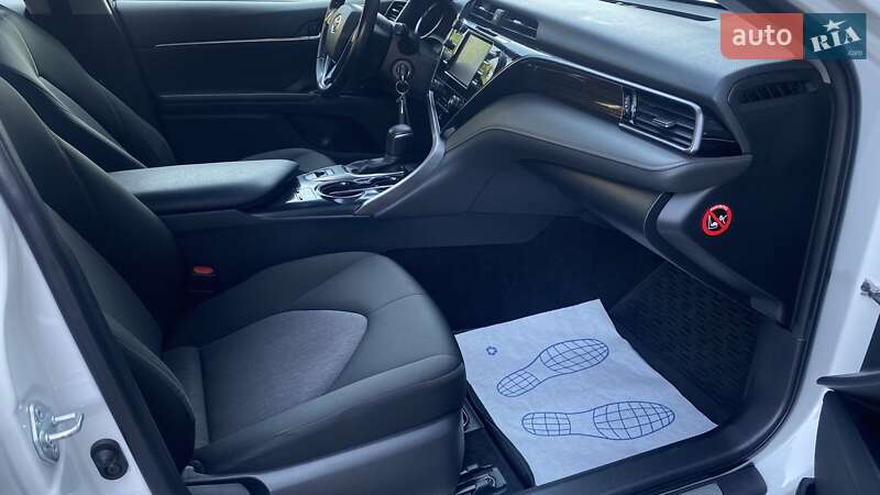 Седан Toyota Camry 2018 в Одесі