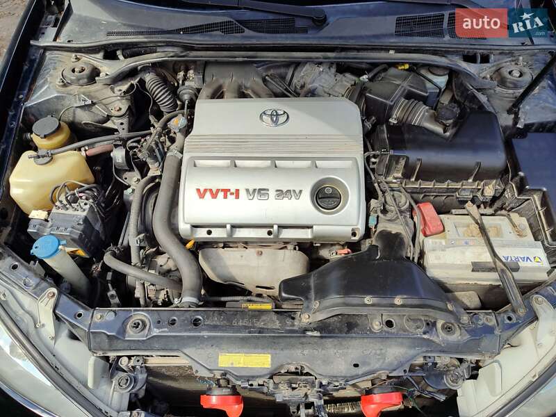 Седан Toyota Camry 2005 в Івано-Франківську