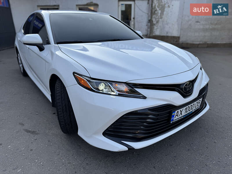 Toyota Camry 2018