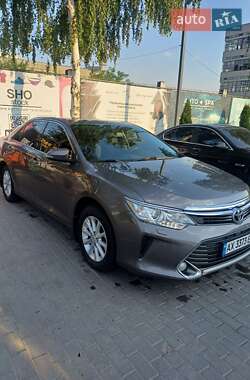Седан Toyota Camry 2015 в 